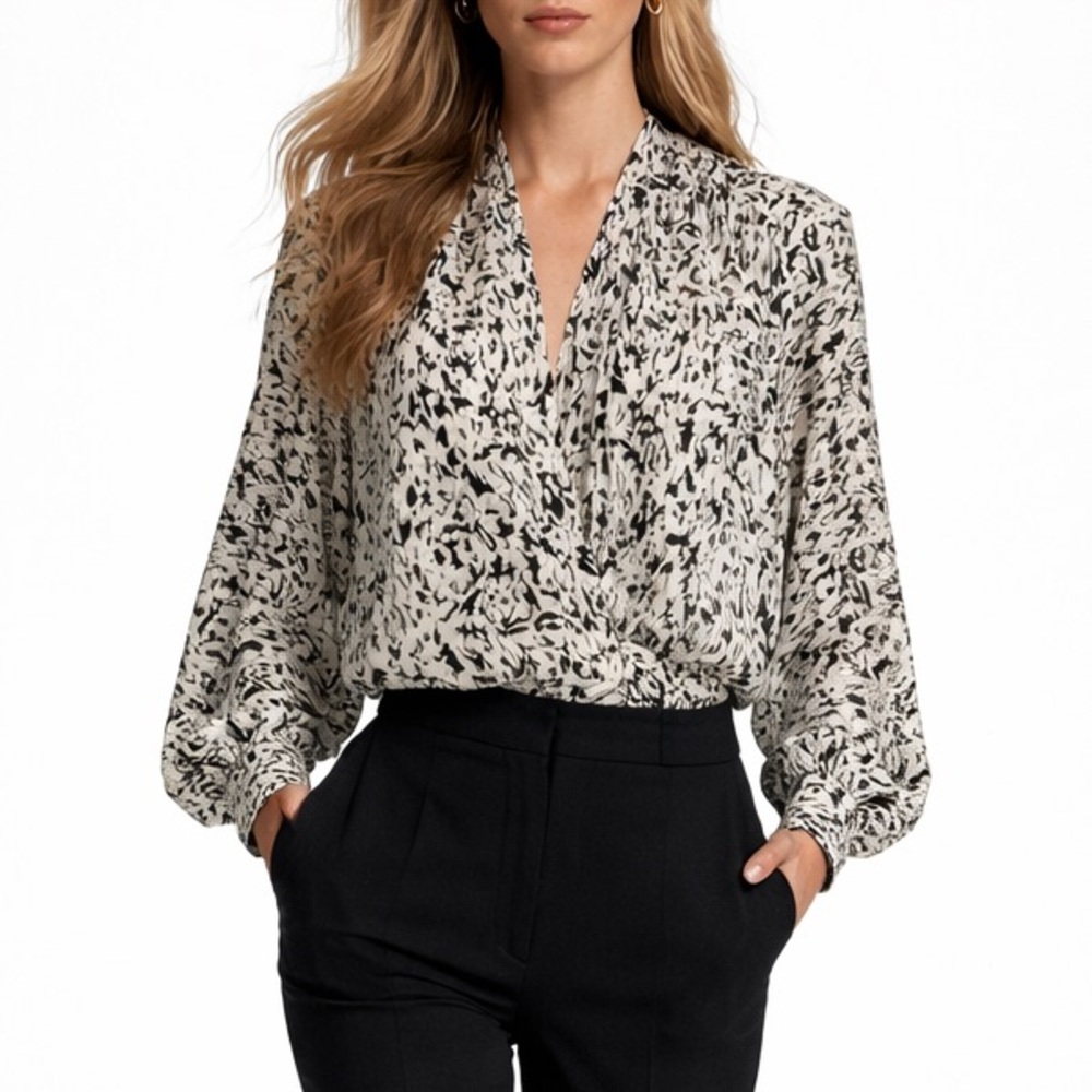 ZARA Wrap Blouse V-Neck Balloon Sleeve Top XSMALL Abstract Print white black XS